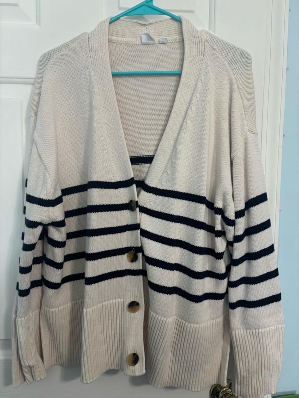 New Gap sweater size L large